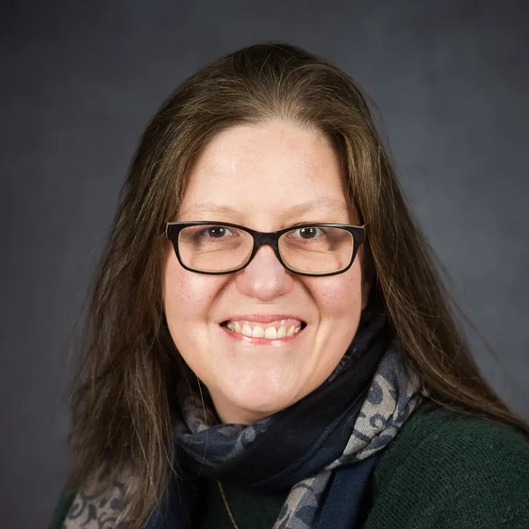 Porträtfoto von Tanja Heeg.